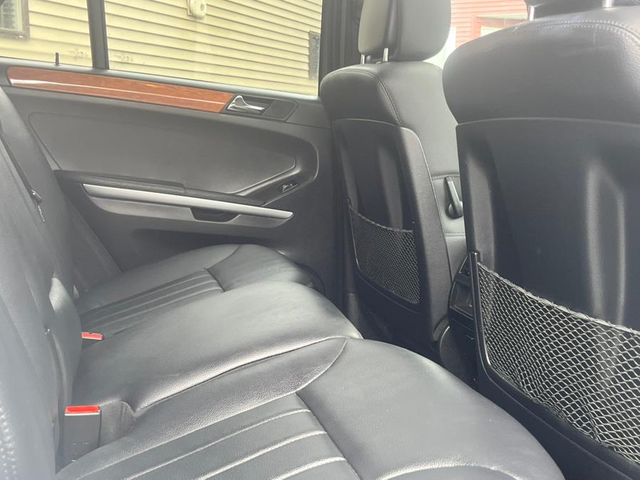 2007 Mercedes-Benz M-Class 4MATIC 4dr 3.5L, available for sale in Springfield, Massachusetts | Jordan Auto Sales Inc. Springfield, Massachusetts 2007 Mercedes-Benz M-Class 4MATIC 4dr 3.5L, available for sale in Springfield, Massachusetts | Jordan Auto Sales Inc. Springfield, Massachusetts