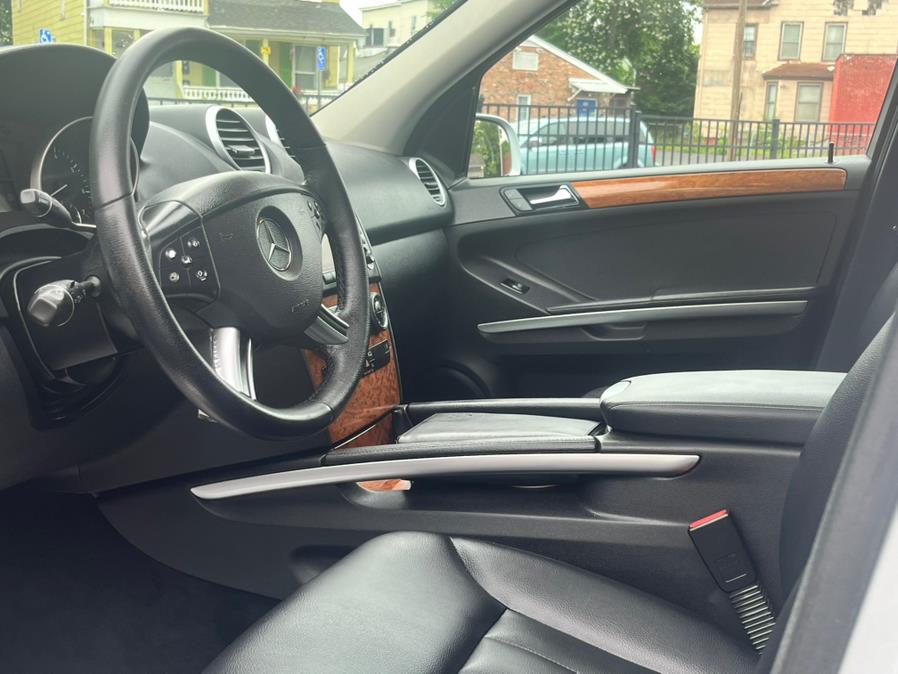 2007 Mercedes-Benz M-Class 4MATIC 4dr 3.5L, available for sale in Springfield, Massachusetts | Jordan Auto Sales Inc. Springfield, Massachusetts 2007 Mercedes-Benz M-Class 4MATIC 4dr 3.5L, available for sale in Springfield, Massachusetts | Jordan Auto Sales Inc. Springfield, Massachusetts