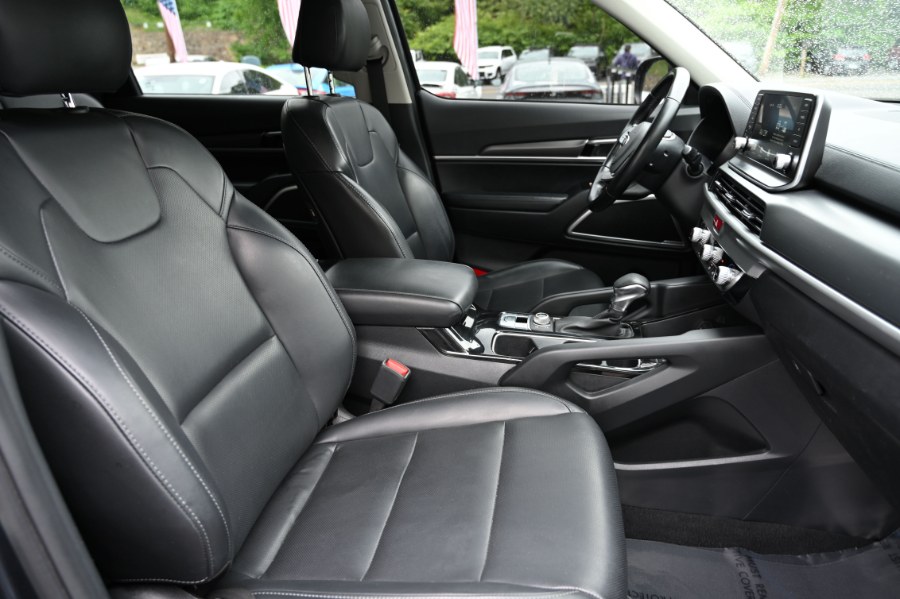 2020 Kia Telluride LX AWD, available for sale in Waterbury, Connecticut | Highline Car Connection. Waterbury, Connecticut 2020 Kia Telluride LX AWD, available for sale in Waterbury, Connecticut | Highline Car Connection. Waterbury, Connecticut