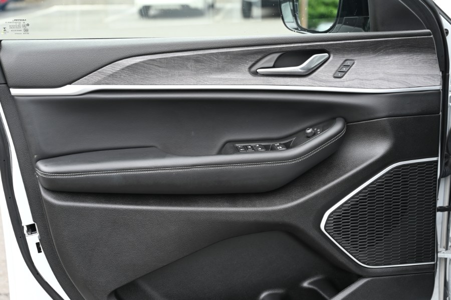 2021 Jeep Grand Cherokee L Limited 4x4, available for sale in Waterbury, Connecticut | Highline Car Connection. Waterbury, Connecticut 2021 Jeep Grand Cherokee L Limited 4x4, available for sale in Waterbury, Connecticut | Highline Car Connection. Waterbury, Connecticut