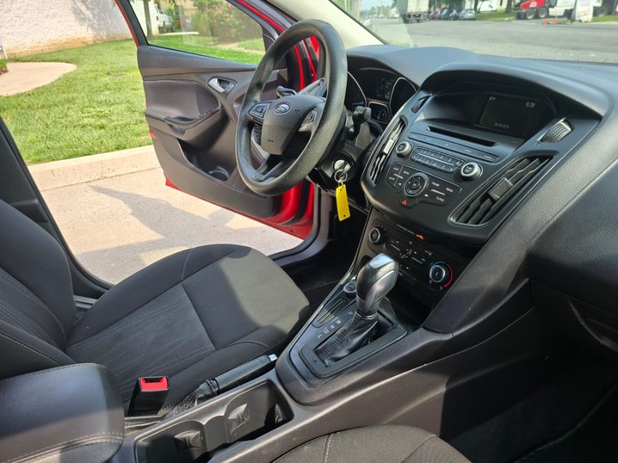 2015 Ford Focus 4dr Sdn SE, available for sale in Philadelphia, Pennsylvania | Eugen's Auto Sales & Repairs. Philadelphia, Pennsylvania 2015 Ford Focus 4dr Sdn SE, available for sale in Philadelphia, Pennsylvania | Eugen's Auto Sales & Repairs. Philadelphia, Pennsylvania
