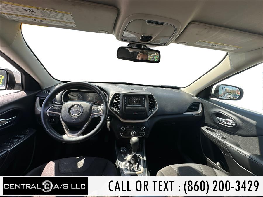 2015 Jeep Cherokee 4WD 4dr Latitude, available for sale in East Windsor, Connecticut | Central A/S LLC. East Windsor, Connecticut 2015 Jeep Cherokee 4WD 4dr Latitude, available for sale in East Windsor, Connecticut | Central A/S LLC. East Windsor, Connecticut