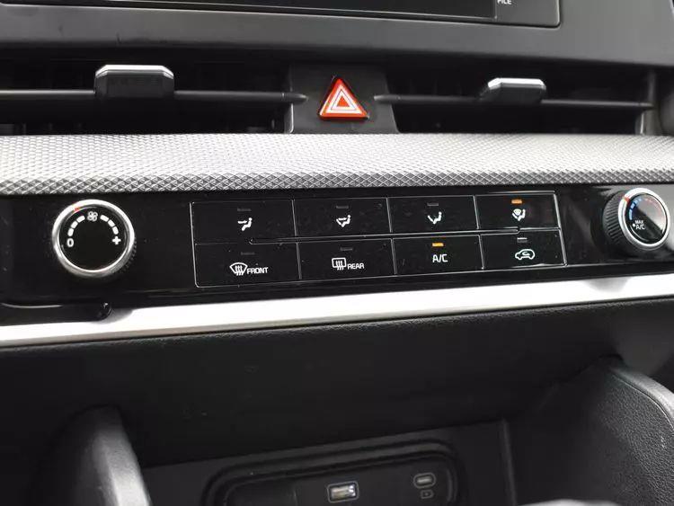 2024 Kia Sportage LX Sport Utility 4D, available for sale in Irvington, New Jersey | NJ Used Cars Center. Irvington, New Jersey 2024 Kia Sportage LX Sport Utility 4D, available for sale in Irvington, New Jersey | NJ Used Cars Center. Irvington, New Jersey