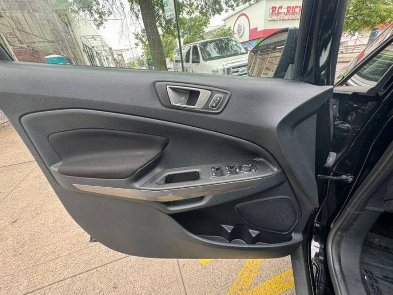 2022 Ford EcoSport SE 4WD, available for sale in Long Island City, New York | Luxury Of Queens. Long Island City, New York 2022 Ford EcoSport SE 4WD, available for sale in Long Island City, New York | Luxury Of Queens. Long Island City, New York