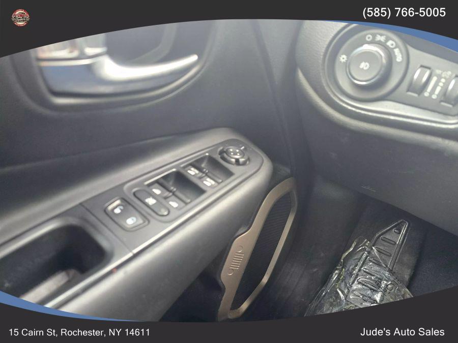 2017 Jeep Renegade Limited Sport Utility 4D, available for sale in Wolcott, New York | Auto Hunter CNY. Wolcott, New York 2017 Jeep Renegade Limited Sport Utility 4D, available for sale in Wolcott, New York | Auto Hunter CNY. Wolcott, New York