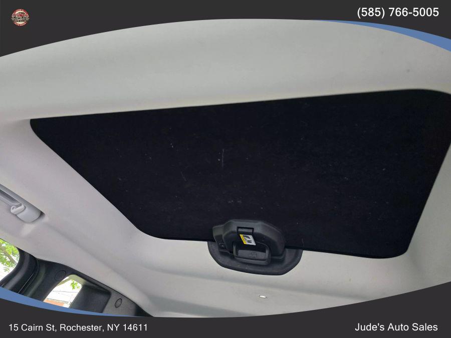 2017 Jeep Renegade Limited Sport Utility 4D, available for sale in Wolcott, New York | Auto Hunter CNY. Wolcott, New York 2017 Jeep Renegade Limited Sport Utility 4D, available for sale in Wolcott, New York | Auto Hunter CNY. Wolcott, New York