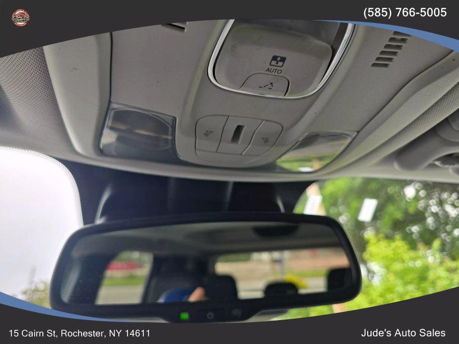 2017 Jeep Renegade Limited Sport Utility 4D, available for sale in Wolcott, New York | Auto Hunter CNY. Wolcott, New York 2017 Jeep Renegade Limited Sport Utility 4D, available for sale in Wolcott, New York | Auto Hunter CNY. Wolcott, New York