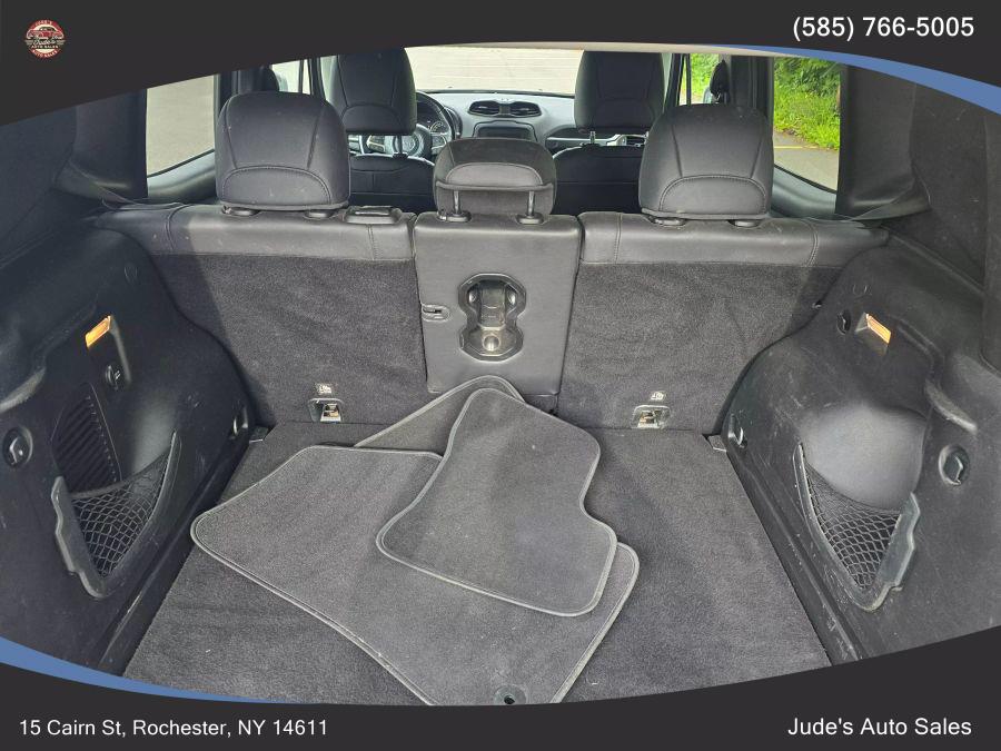 2017 Jeep Renegade Limited Sport Utility 4D, available for sale in Wolcott, New York | Auto Hunter CNY. Wolcott, New York 2017 Jeep Renegade Limited Sport Utility 4D, available for sale in Wolcott, New York | Auto Hunter CNY. Wolcott, New York