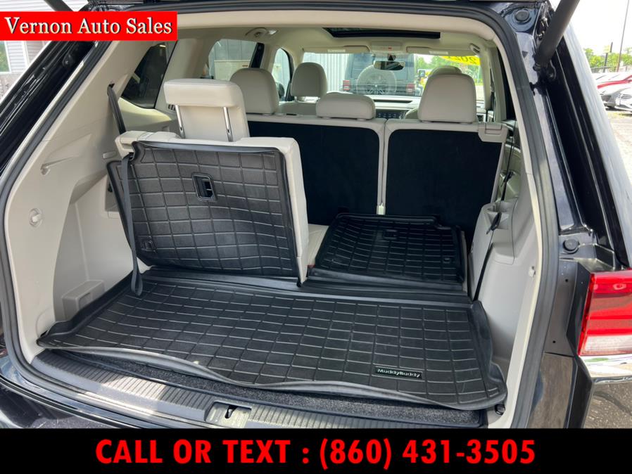 2021 Volkswagen Atlas 3.6L V6 SE w/Technology 4MOTION *Ltd Avail*, available for sale in Manchester, Connecticut | Vernon Auto Sale & Service. Manchester, Connecticut 2021 Volkswagen Atlas 3.6L V6 SE w/Technology 4MOTION *Ltd Avail*, available for sale in Manchester, Connecticut | Vernon Auto Sale & Service. Manchester, Connecticut