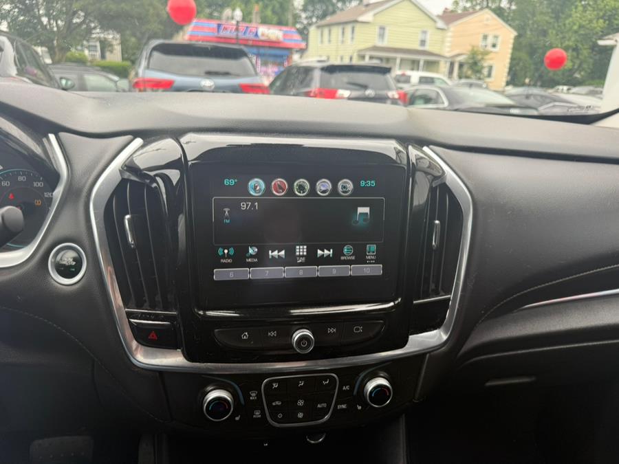 2018 Chevrolet Traverse AWD 4dr LT Leather w/3LT, available for sale in Bridgeport, Connecticut | CT Auto. Bridgeport, Connecticut 2018 Chevrolet Traverse AWD 4dr LT Leather w/3LT, available for sale in Bridgeport, Connecticut | CT Auto. Bridgeport, Connecticut