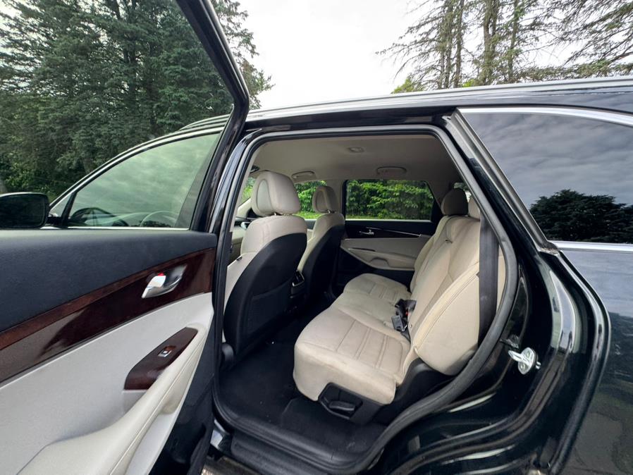 2016 Kia Sorento AWD 4dr 3.3L LX, available for sale in Waterbury, Connecticut | Platinum Auto Care. Waterbury, Connecticut 2016 Kia Sorento AWD 4dr 3.3L LX, available for sale in Waterbury, Connecticut | Platinum Auto Care. Waterbury, Connecticut