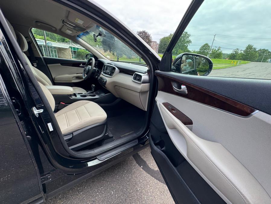2016 Kia Sorento AWD 4dr 3.3L LX, available for sale in Waterbury, Connecticut | Platinum Auto Care. Waterbury, Connecticut 2016 Kia Sorento AWD 4dr 3.3L LX, available for sale in Waterbury, Connecticut | Platinum Auto Care. Waterbury, Connecticut