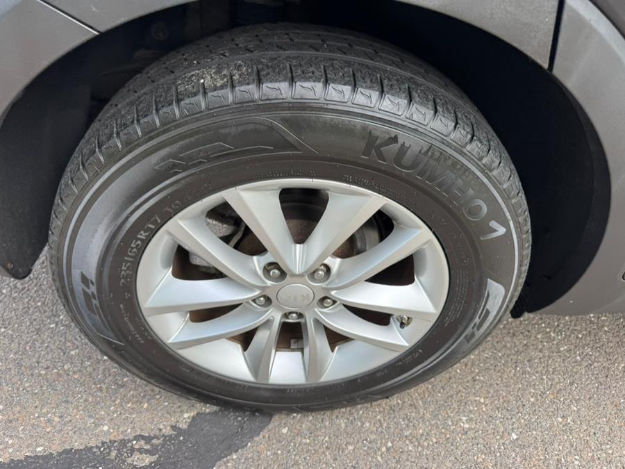 2016 Kia Sorento AWD 4dr 3.3L LX, available for sale in Waterbury, Connecticut | Platinum Auto Care. Waterbury, Connecticut 2016 Kia Sorento AWD 4dr 3.3L LX, available for sale in Waterbury, Connecticut | Platinum Auto Care. Waterbury, Connecticut