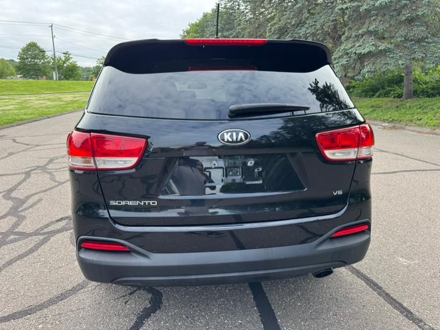 2016 Kia Sorento AWD 4dr 3.3L LX, available for sale in Waterbury, Connecticut | Platinum Auto Care. Waterbury, Connecticut 2016 Kia Sorento AWD 4dr 3.3L LX, available for sale in Waterbury, Connecticut | Platinum Auto Care. Waterbury, Connecticut
