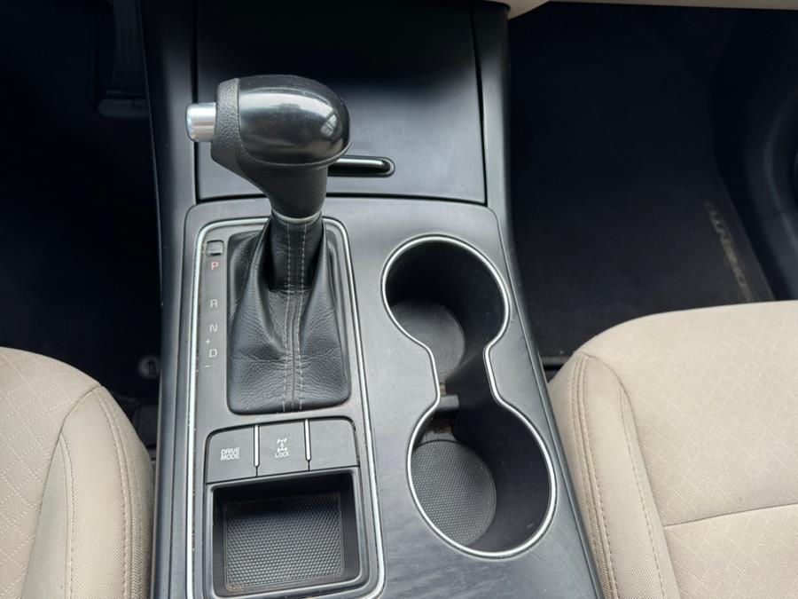 2016 Kia Sorento AWD 4dr 3.3L LX, available for sale in Waterbury, Connecticut | Platinum Auto Care. Waterbury, Connecticut 2016 Kia Sorento AWD 4dr 3.3L LX, available for sale in Waterbury, Connecticut | Platinum Auto Care. Waterbury, Connecticut