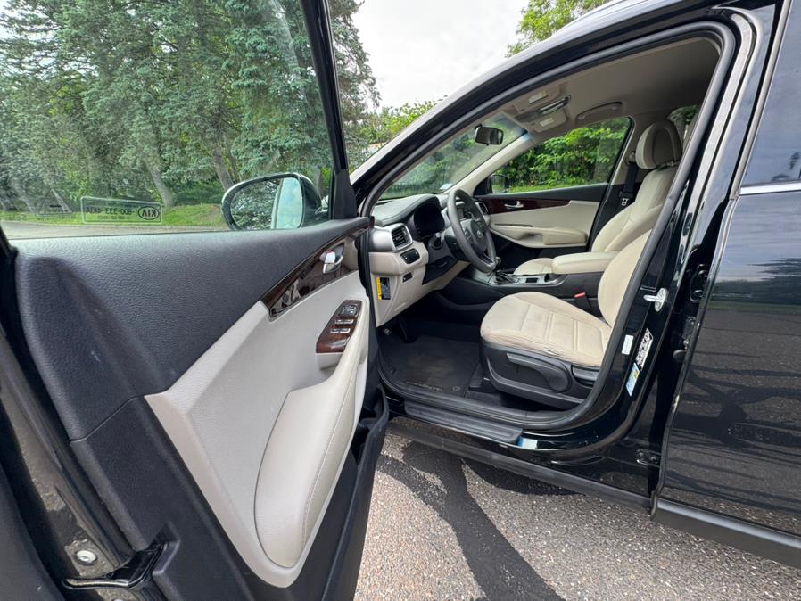 2016 Kia Sorento AWD 4dr 3.3L LX, available for sale in Waterbury, Connecticut | Platinum Auto Care. Waterbury, Connecticut 2016 Kia Sorento AWD 4dr 3.3L LX, available for sale in Waterbury, Connecticut | Platinum Auto Care. Waterbury, Connecticut