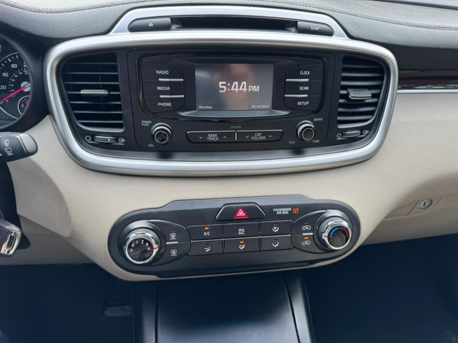 2016 Kia Sorento AWD 4dr 3.3L LX, available for sale in Waterbury, Connecticut | Platinum Auto Care. Waterbury, Connecticut 2016 Kia Sorento AWD 4dr 3.3L LX, available for sale in Waterbury, Connecticut | Platinum Auto Care. Waterbury, Connecticut