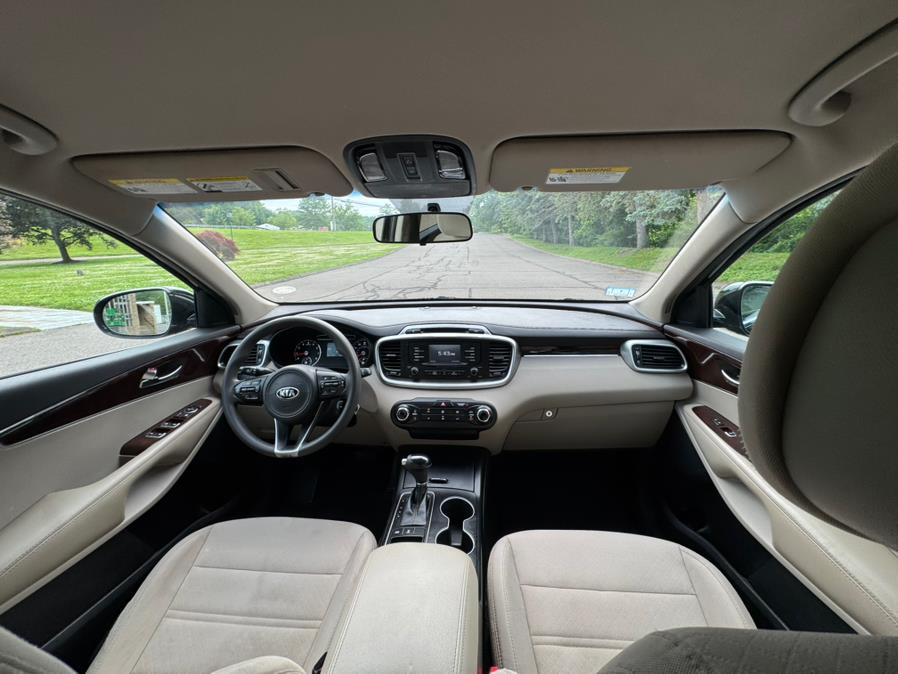 2016 Kia Sorento AWD 4dr 3.3L LX, available for sale in Waterbury, Connecticut | Platinum Auto Care. Waterbury, Connecticut 2016 Kia Sorento AWD 4dr 3.3L LX, available for sale in Waterbury, Connecticut | Platinum Auto Care. Waterbury, Connecticut