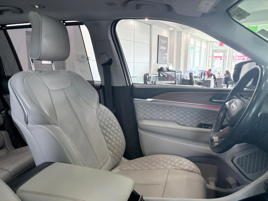 2021 Jeep Grand Cherokee L Summit 4x4, available for sale in Franklin Square, New York | Luxury Motor Club. Franklin Square, New York 2021 Jeep Grand Cherokee L Summit 4x4, available for sale in Franklin Square, New York | Luxury Motor Club. Franklin Square, New York