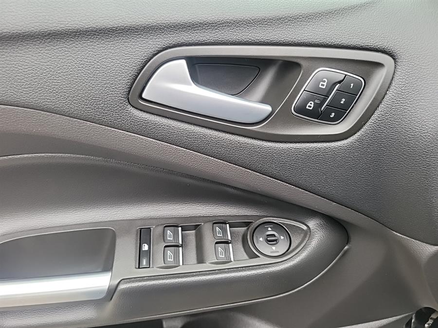 2018 Ford Escape Titanium 4WD, available for sale in Little Ferry, New Jersey | Victoria Preowned Autos Inc. Little Ferry, New Jersey 2018 Ford Escape Titanium 4WD, available for sale in Little Ferry, New Jersey | Victoria Preowned Autos Inc. Little Ferry, New Jersey