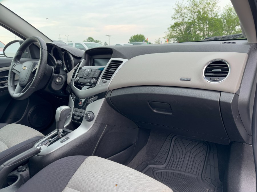 2013 Chevrolet Cruze 4dr Sdn Auto LS, available for sale in Ortonville, Michigan | Marsh Auto Sales LLC. Ortonville, Michigan 2013 Chevrolet Cruze 4dr Sdn Auto LS, available for sale in Ortonville, Michigan | Marsh Auto Sales LLC. Ortonville, Michigan