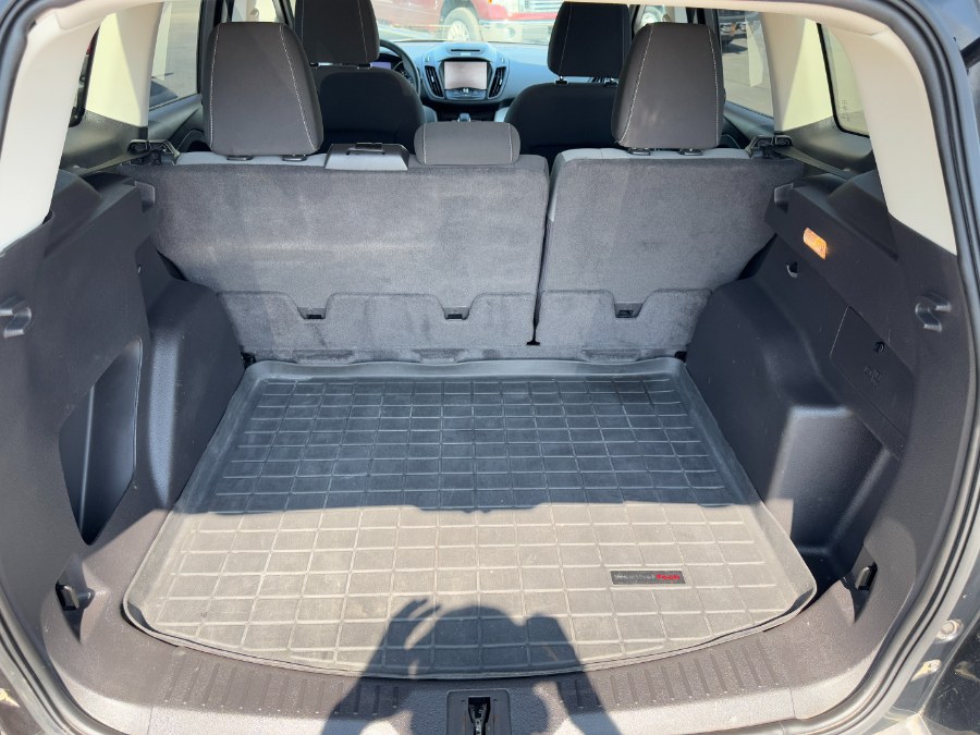 2013 Ford Escape 4WD 4dr SE, available for sale in Ortonville, Michigan | Marsh Auto Sales LLC. Ortonville, Michigan 2013 Ford Escape 4WD 4dr SE, available for sale in Ortonville, Michigan | Marsh Auto Sales LLC. Ortonville, Michigan