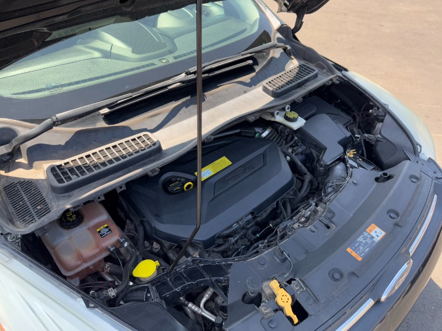 2013 Ford Escape 4WD 4dr SE, available for sale in Ortonville, Michigan | Marsh Auto Sales LLC. Ortonville, Michigan 2013 Ford Escape 4WD 4dr SE, available for sale in Ortonville, Michigan | Marsh Auto Sales LLC. Ortonville, Michigan