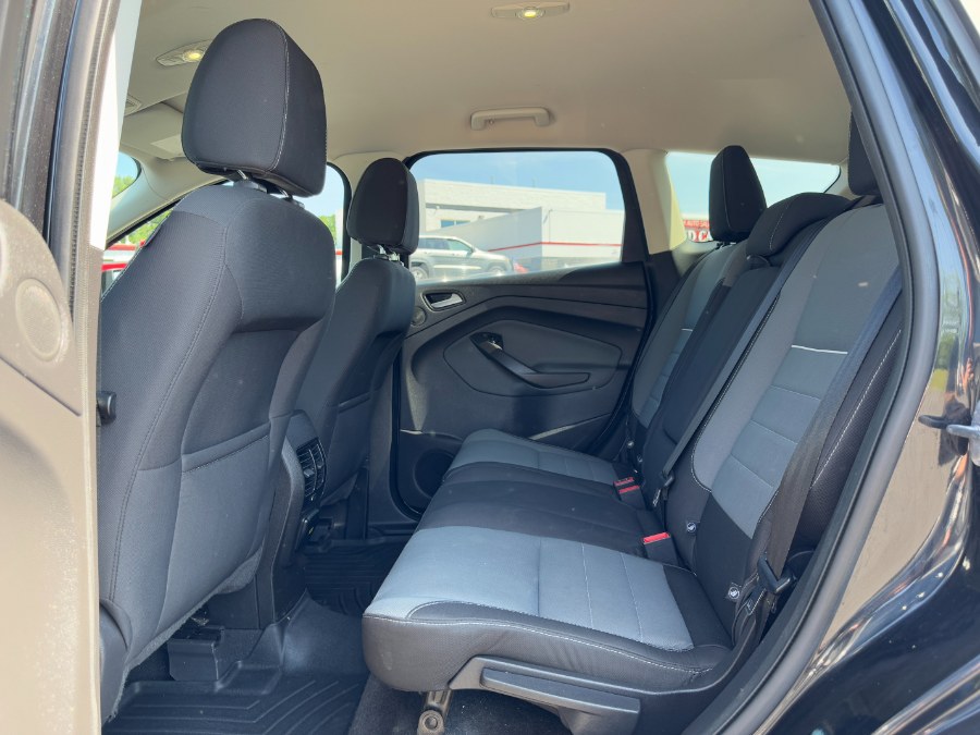 2013 Ford Escape 4WD 4dr SE, available for sale in Ortonville, Michigan | Marsh Auto Sales LLC. Ortonville, Michigan 2013 Ford Escape 4WD 4dr SE, available for sale in Ortonville, Michigan | Marsh Auto Sales LLC. Ortonville, Michigan
