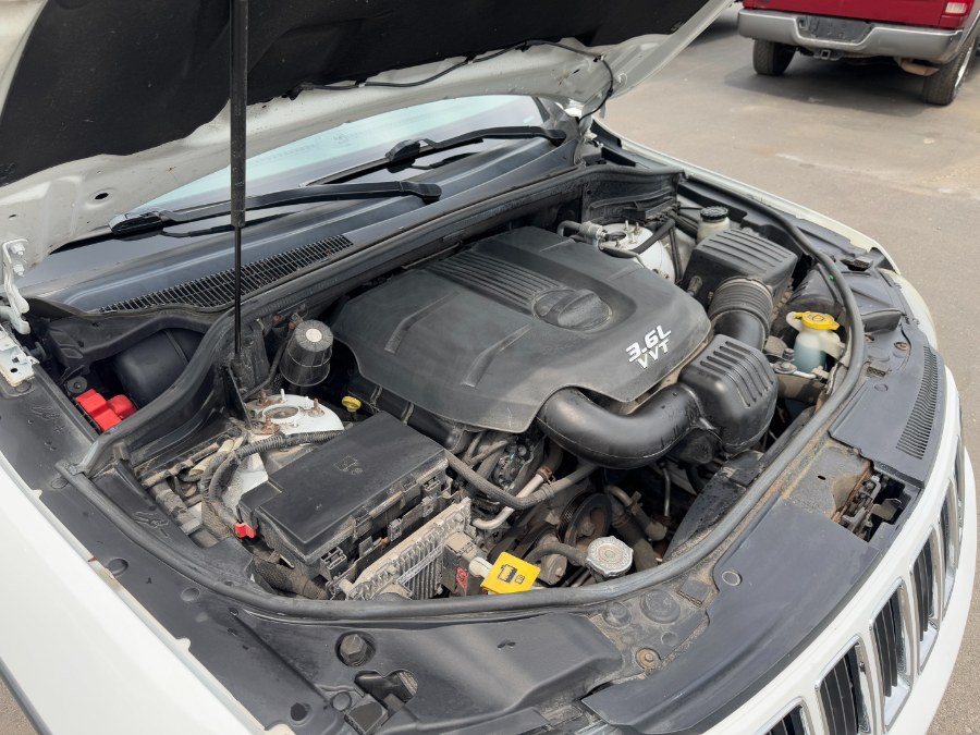 2014 Jeep Grand Cherokee 4WD 4dr Laredo, available for sale in Ortonville, Michigan | Marsh Auto Sales LLC. Ortonville, Michigan 2014 Jeep Grand Cherokee 4WD 4dr Laredo, available for sale in Ortonville, Michigan | Marsh Auto Sales LLC. Ortonville, Michigan