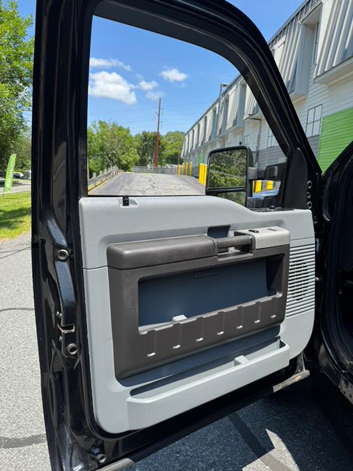 2015 Ford Super Duty F-350 SRW 4WD Reg Cab 137" XLT, available for sale in Ashland, Massachusetts | New Beginning Auto Service Inc. Ashland, Massachusetts 2015 Ford Super Duty F-350 SRW 4WD Reg Cab 137" XLT, available for sale in Ashland, Massachusetts | New Beginning Auto Service Inc. Ashland, Massachusetts