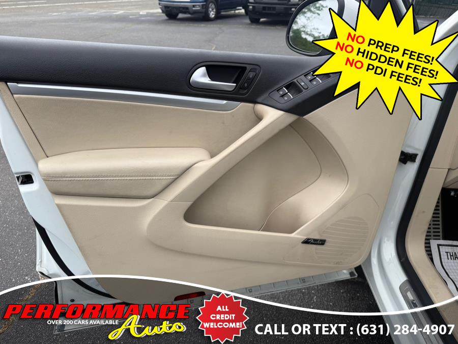 2015 Volkswagen Tiguan 4MOTION 4dr Auto R-Line, available for sale in Bohemia, New York | Performance Auto Inc. Bohemia, New York 2015 Volkswagen Tiguan 4MOTION 4dr Auto R-Line, available for sale in Bohemia, New York | Performance Auto Inc. Bohemia, New York
