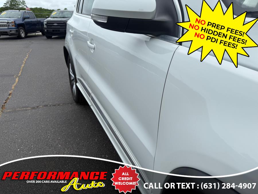 2015 Volkswagen Tiguan 4MOTION 4dr Auto R-Line, available for sale in Bohemia, New York | Performance Auto Inc. Bohemia, New York 2015 Volkswagen Tiguan 4MOTION 4dr Auto R-Line, available for sale in Bohemia, New York | Performance Auto Inc. Bohemia, New York