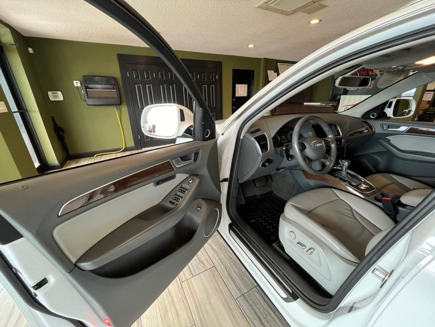 2016 Audi Q5 quattro 4dr 2.0T Premium Plus, available for sale in West Hartford, Connecticut | AutoMax. West Hartford, Connecticut 2016 Audi Q5 quattro 4dr 2.0T Premium Plus, available for sale in West Hartford, Connecticut | AutoMax. West Hartford, Connecticut