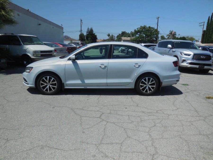 2017 Volkswagen Jetta 1.4T SE Auto, available for sale in Hawaiian Gardens, California | Luxe Motors. Hawaiian Gardens, California 2017 Volkswagen Jetta 1.4T SE Auto, available for sale in Hawaiian Gardens, California | Luxe Motors. Hawaiian Gardens, California