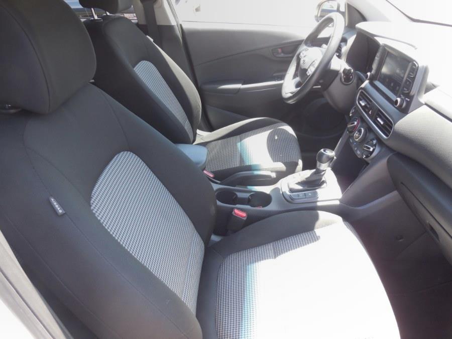 2019 Hyundai Kona SEL Auto FWD, available for sale in Hawaiian Gardens, California | Luxe Motors. Hawaiian Gardens, California 2019 Hyundai Kona SEL Auto FWD, available for sale in Hawaiian Gardens, California | Luxe Motors. Hawaiian Gardens, California