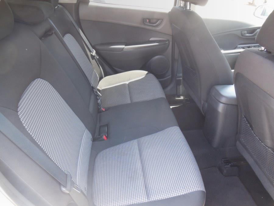 2019 Hyundai Kona SEL Auto FWD, available for sale in Hawaiian Gardens, California | Luxe Motors. Hawaiian Gardens, California 2019 Hyundai Kona SEL Auto FWD, available for sale in Hawaiian Gardens, California | Luxe Motors. Hawaiian Gardens, California