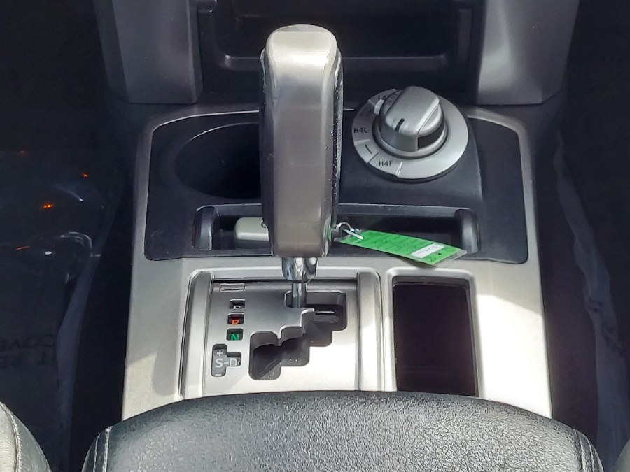 2013 Toyota 4Runner 4WD 4dr V6 Limited, available for sale in East Windsor, Connecticut | United Auto Sales of E Windsor, Inc. East Windsor, Connecticut 2013 Toyota 4Runner 4WD 4dr V6 Limited, available for sale in East Windsor, Connecticut | United Auto Sales of E Windsor, Inc. East Windsor, Connecticut