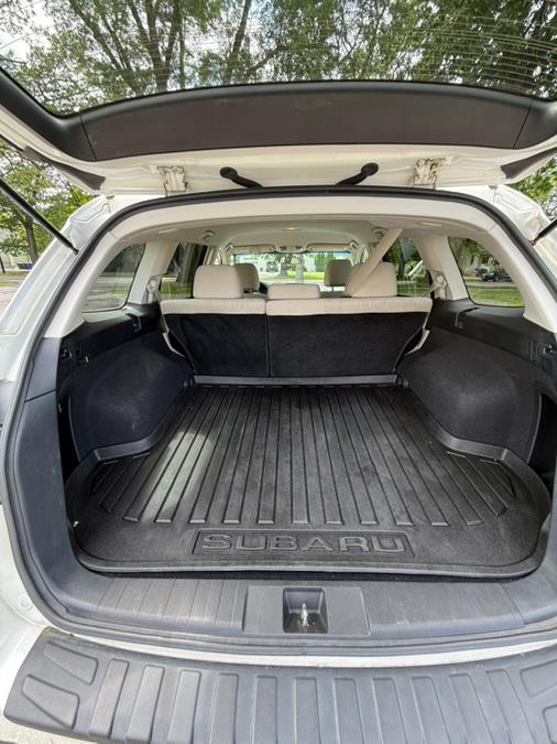 2014 Subaru Outback 4dr Wgn H4 Auto 2.5i Premium, available for sale in Springfield, Massachusetts | Auto Globe LLC. Springfield, Massachusetts 2014 Subaru Outback 4dr Wgn H4 Auto 2.5i Premium, available for sale in Springfield, Massachusetts | Auto Globe LLC. Springfield, Massachusetts