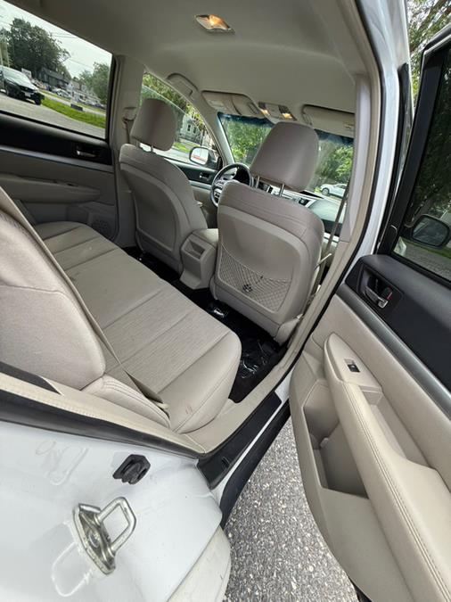 2014 Subaru Outback 4dr Wgn H4 Auto 2.5i Premium, available for sale in Springfield, Massachusetts | Auto Globe LLC. Springfield, Massachusetts 2014 Subaru Outback 4dr Wgn H4 Auto 2.5i Premium, available for sale in Springfield, Massachusetts | Auto Globe LLC. Springfield, Massachusetts