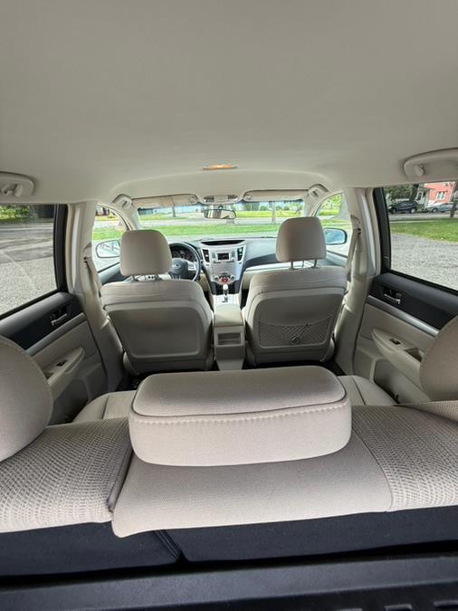 2014 Subaru Outback 4dr Wgn H4 Auto 2.5i Premium, available for sale in Springfield, Massachusetts | Auto Globe LLC. Springfield, Massachusetts 2014 Subaru Outback 4dr Wgn H4 Auto 2.5i Premium, available for sale in Springfield, Massachusetts | Auto Globe LLC. Springfield, Massachusetts