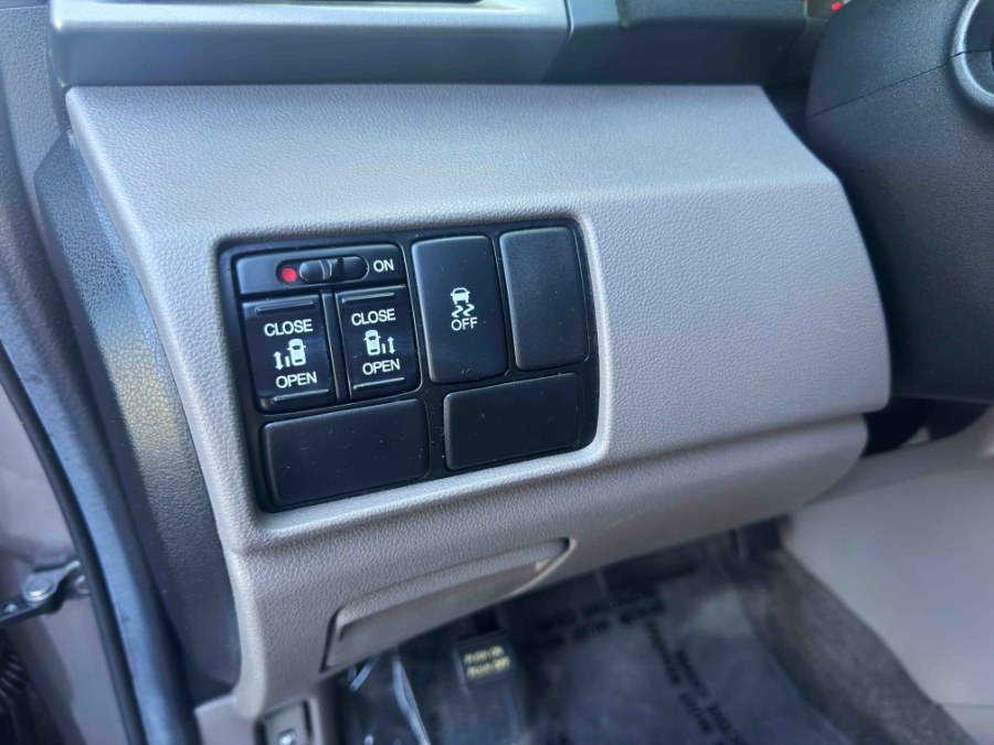2013 Honda Odyssey 5dr EX, available for sale in Lake Forest, California | Pacific Green Line. Lake Forest, California 2013 Honda Odyssey 5dr EX, available for sale in Lake Forest, California | Pacific Green Line. Lake Forest, California