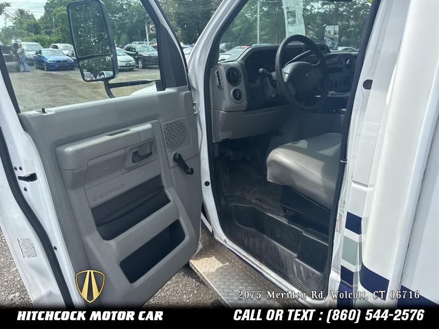 2016 Ford E-350sd Base, available for sale in Wolcott, Connecticut | Hitchcock Motor Car. Wolcott, Connecticut 2016 Ford E-350sd Base, available for sale in Wolcott, Connecticut | Hitchcock Motor Car. Wolcott, Connecticut