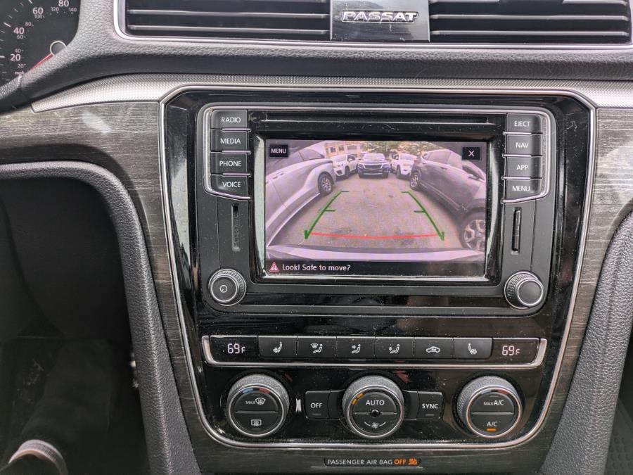 2018 Volkswagen Passat 2.0T SEL Premium Auto, available for sale in Long Island City, New York | Luxury Of Queens. Long Island City, New York 2018 Volkswagen Passat 2.0T SEL Premium Auto, available for sale in Long Island City, New York | Luxury Of Queens. Long Island City, New York