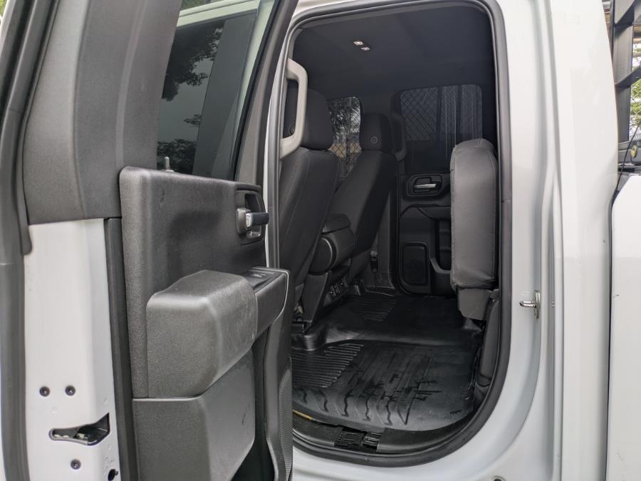 2024 GMC Sierra 2500HD 4WD Double Cab 149" Pro, available for sale in Long Island City, New York | Luxury Of Queens. Long Island City, New York 2024 GMC Sierra 2500HD 4WD Double Cab 149" Pro, available for sale in Long Island City, New York | Luxury Of Queens. Long Island City, New York