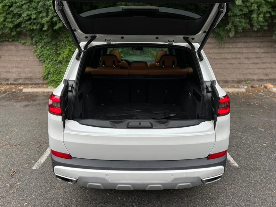 2022 BMW X5 xDrive40i Sports Activity Vehicle, available for sale in Paterson, New Jersey | Speedway Motors LLC. Paterson, New Jersey 2022 BMW X5 xDrive40i Sports Activity Vehicle, available for sale in Paterson, New Jersey | Speedway Motors LLC. Paterson, New Jersey