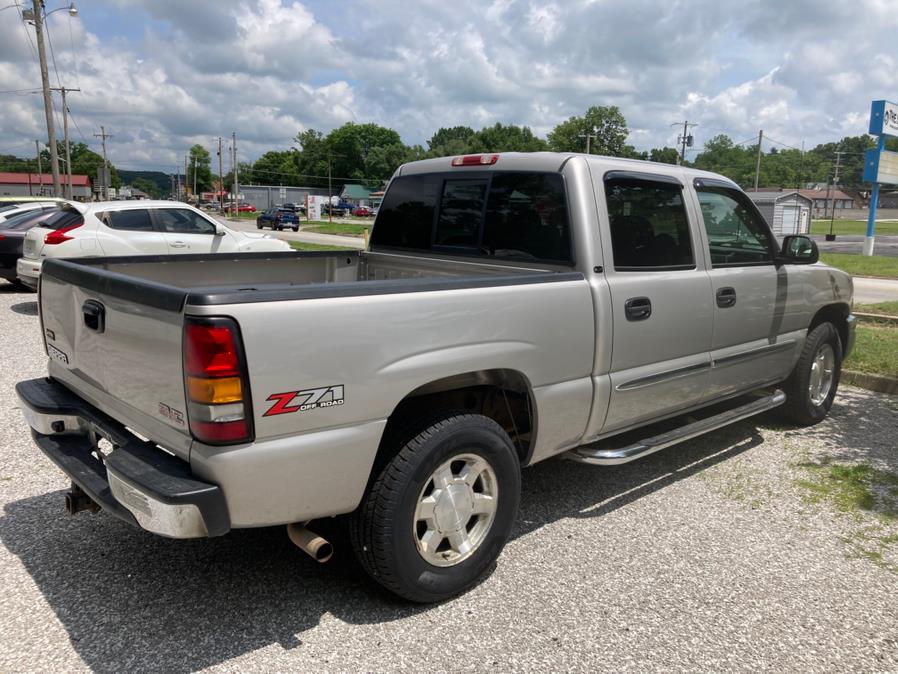 2005 GMC Sierra 1500 Crew Cab 143.5" WB 4WD SLE, available for sale in Neosho, Missouri | Xsell Auto LLC. Neosho, Missouri 2005 GMC Sierra 1500 Crew Cab 143.5" WB 4WD SLE, available for sale in Neosho, Missouri | Xsell Auto LLC. Neosho, Missouri