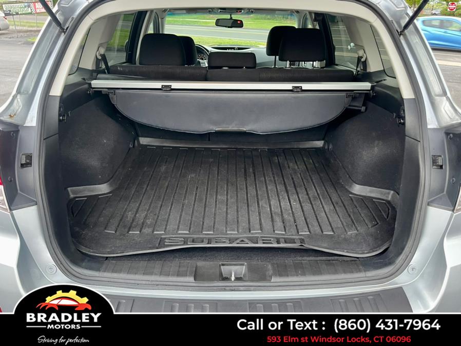 2013 Subaru Outback 2.5i Premium, available for sale in Windsor Locks, Connecticut | Bradley Motors Inc. Windsor Locks, Connecticut 2013 Subaru Outback 2.5i Premium, available for sale in Windsor Locks, Connecticut | Bradley Motors Inc. Windsor Locks, Connecticut