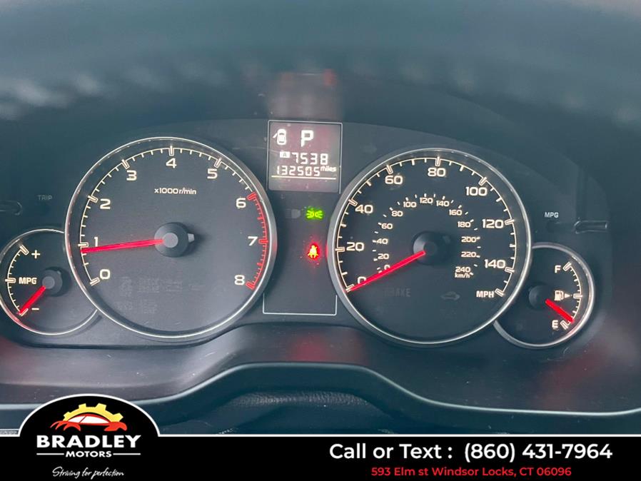 2013 Subaru Outback 2.5i Premium, available for sale in Windsor Locks, Connecticut | Bradley Motors Inc. Windsor Locks, Connecticut 2013 Subaru Outback 2.5i Premium, available for sale in Windsor Locks, Connecticut | Bradley Motors Inc. Windsor Locks, Connecticut