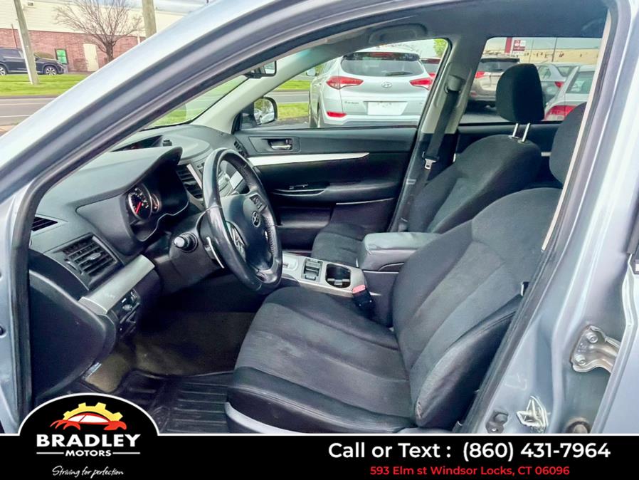 2013 Subaru Outback 2.5i Premium, available for sale in Windsor Locks, Connecticut | Bradley Motors Inc. Windsor Locks, Connecticut 2013 Subaru Outback 2.5i Premium, available for sale in Windsor Locks, Connecticut | Bradley Motors Inc. Windsor Locks, Connecticut