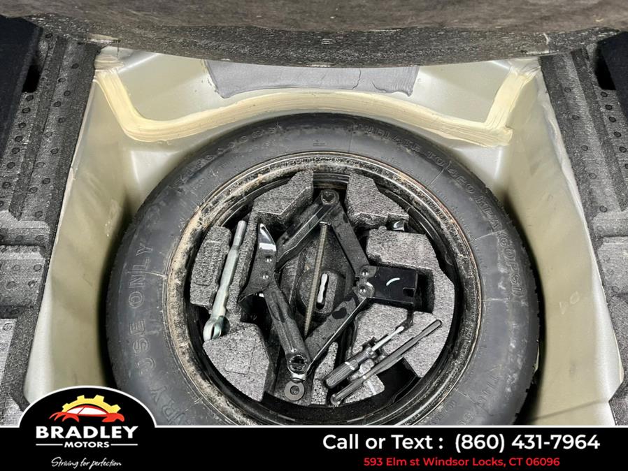 2013 Subaru Outback 2.5i Premium, available for sale in Windsor Locks, Connecticut | Bradley Motors Inc. Windsor Locks, Connecticut 2013 Subaru Outback 2.5i Premium, available for sale in Windsor Locks, Connecticut | Bradley Motors Inc. Windsor Locks, Connecticut